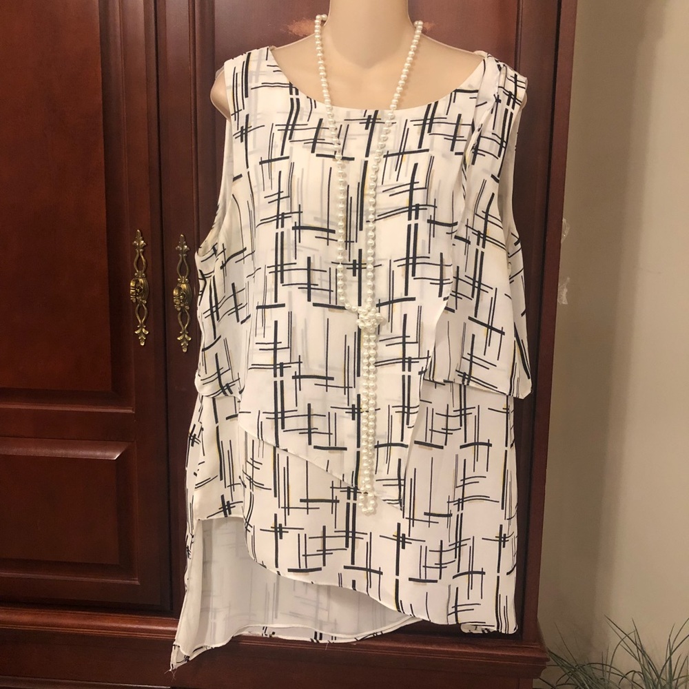 COPY - XL White House Black Market asymmetrical lined top